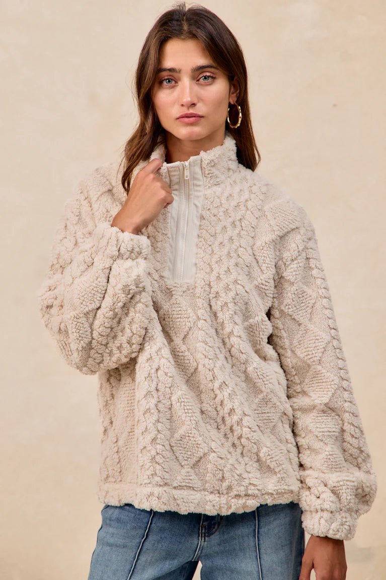 Missed Call Pullover